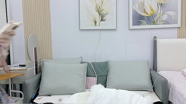 xiaoyu-8888 online show from March 8, 11:58 am