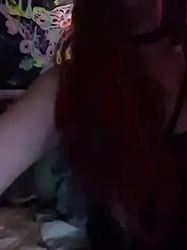 Snapshot of spunfoxxx chatting on June 19, 11:19 pm spunfoxxx online show from June 19, 11:19 pm