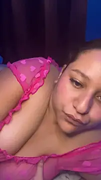 Snapshot of Kittysweet2001 chatting on July 2, 3:23 am Kittysweet2001 online show from July 2, 3:23 am