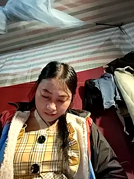 Snapshot of XUANMAI2525 chatting on December 5, 1:31 pm XUANMAI2525 online show from December 5, 1:31 pm