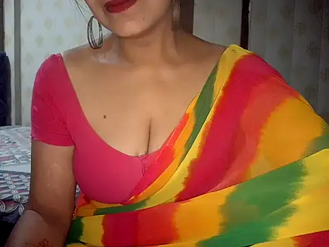 Snapshot of Hotronita123 chatting on August 6, 2:13 am Hotronita123 online show from August 6, 2:13 am