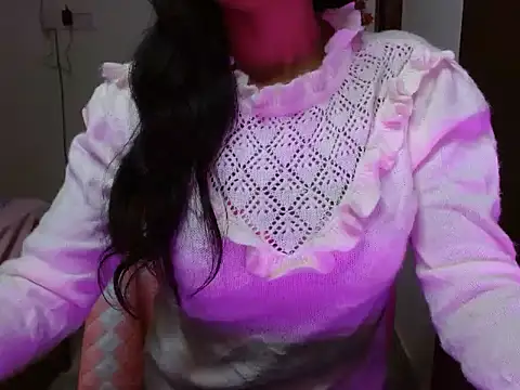 Snapshot of Khushiii_ chatting on December 14, 6:19 am Khushiii online show from December 14, 6:19 am