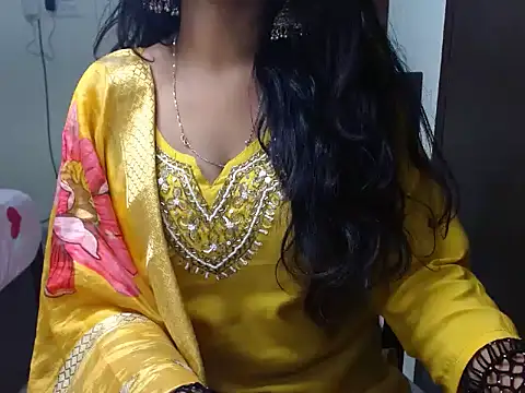 Snapshot of Khushiii_ chatting on December 16, 7:24 am Khushiii online show from December 16, 7:24 am