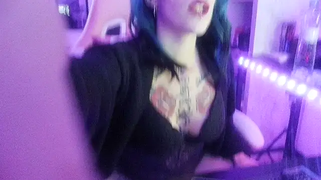 Snapshot of blackrose1997 chatting on May 8, 10:53 am blackrose1997 online show from May 8, 10:53 am