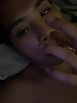 Snapshot of Margaux4U chatting on April 29, 7:09 pm Margaux4U online show from April 29, 7:09 pm