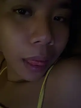 Snapshot of Margaux4U chatting on May 2, 4:34 pm Margaux4U online show from May 2, 4:34 pm