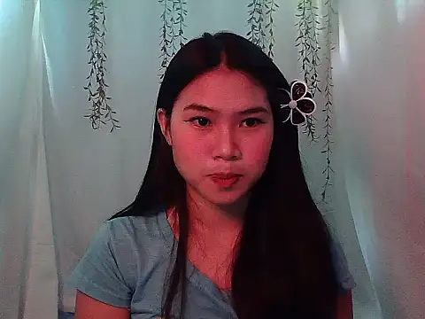 Snapshot of Allysonxx05 chatting on December 16, 5:12 am Allysonxx05 online show from December 16, 5:12 am