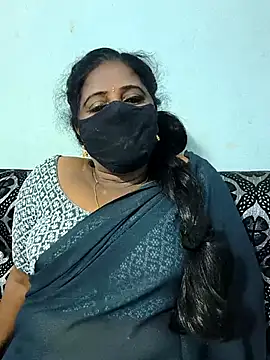 Snapshot of siri_telugutamil chatting on December 3, 3:43 pm siri telugutamil online show from December 3, 3:43 pm