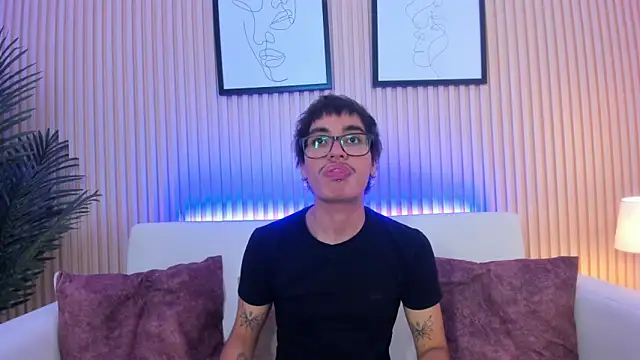 Antonio rowan online show from December 2, 6:47 pm