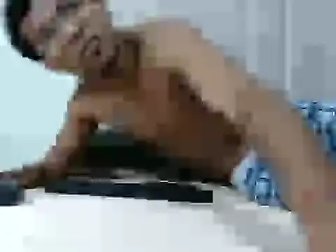 BobbyHot 4u online show from December 16, 12:54 pm