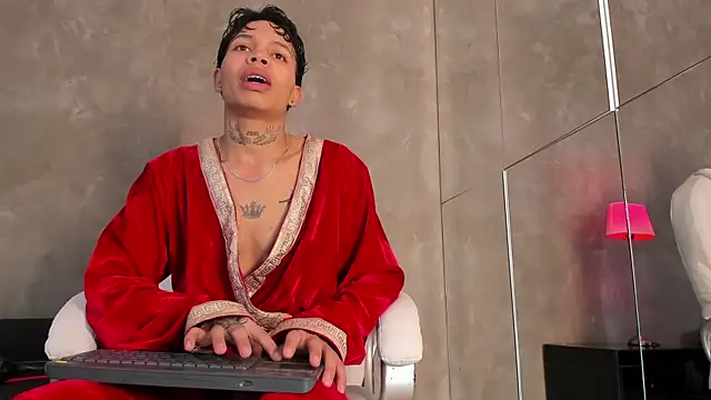 Renzo Dogan online show from December 15, 7:18 pm