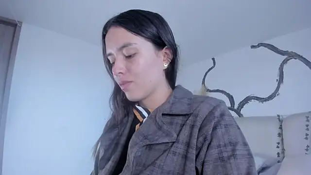 Snapshot of Cherrybombs_ chatting on December 5, 12:03 pm Cherrybombs online show from December 5, 12:03 pm