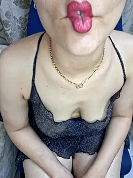 deva-sexy online show from December 18, 10:38 pm