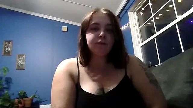 Snapshot of chaosfairy chatting on August 5, 5:54 am chaosfairy online show from August 5, 5:54 am