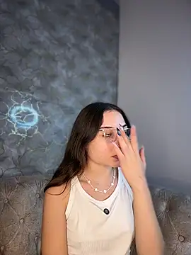 Snapshot of Mia_Luxor chatting on July 16, 11:49 am Mia Luxor online show from July 16, 11:49 am