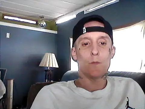 Snapshot of lottatoxicshyt chatting on May 27, 2:25 pm lottatoxicshyt online show from May 27, 2:25 pm