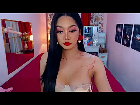 Snapshot of UrScreenGoddess chatting on June 19, 12:31 pm UrScreenGoddess online show from June 19, 12:31 pm