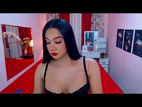 Snapshot of UrScreenGoddess chatting on July 14, 3:55 am UrScreenGoddess online show from July 14, 3:55 am