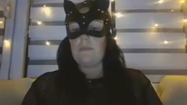 Snapshot of bellavelours chatting on June 22, 8:17 pm bellavelours online show from June 22, 8:17 pm