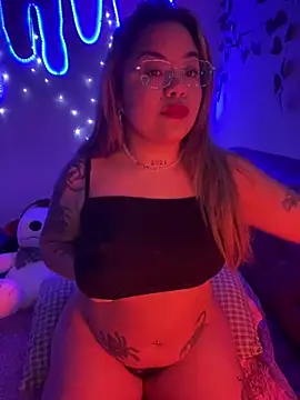 Snapshot of Lindalatina2001 chatting on May 30, 7:22 pm Lindalatina2001 online show from May 30, 7:22 pm