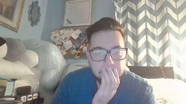 Snapshot of iamisaac chatting on November 30, 1:20 am iamisaac online show from November 30, 1:20 am