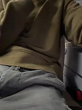 HKBOY0001 online show from December 20, 4:14 pm