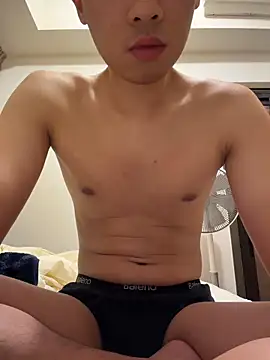 HKBOY0001 online show from March 5, 2:46 pm