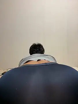 Snapshot of tbgs chatting on December 3, 2:27 pm tbgs online show from December 3, 2:27 pm