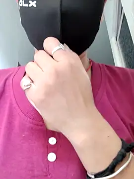 Snapshot of RADHIKA-1143 chatting on December 3, 2:41 am RADHIKA-1143 online show from December 3, 2:41 am