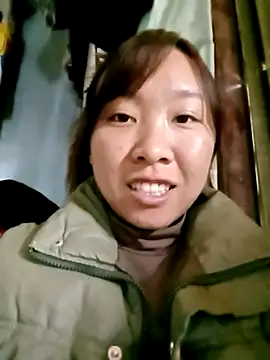 Snapshot of Minsssa20 chatting on December 18, 5:57 am Minsssa20 online show from December 18, 5:57 am