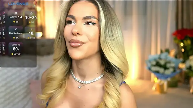 Snapshot of ChloeVelvetx chatting on May 3, 8:48 pm ChloeVelvetx online show from May 3, 8:48 pm