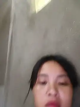 Snapshot of Pretty-haert chatting on June 20, 4:37 am Pretty-haert online show from June 20, 4:37 am