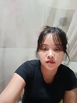 Snapshot of Pretty-haert chatting on July 9, 2:32 pm Pretty-haert online show from July 9, 2:32 pm