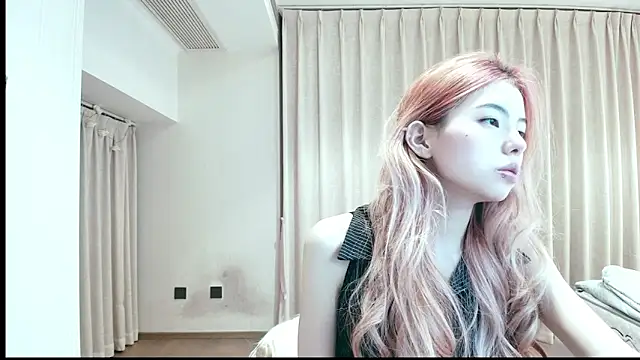 YOUyou-666 online show from December 20, 12:23 pm