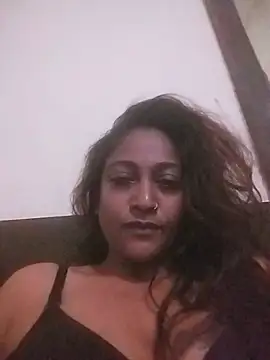 dusky diva d online show from June 27, 4:45 pm