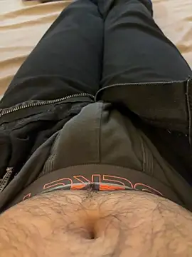 Snapshot of BlahNextDoor chatting on December 15, 4:44 pm BlahNextDoor online show from December 15, 4:44 pm