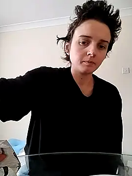 Amy01112 online show from April 25, 9:23 am