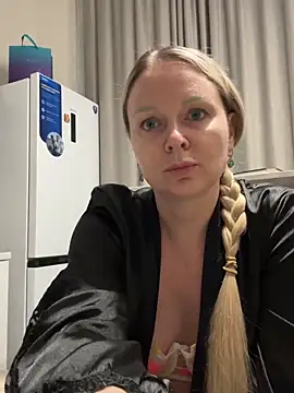 Snapshot of zetrx300 chatting on December 18, 6:14 pm zetrx300 online show from December 18, 6:14 pm