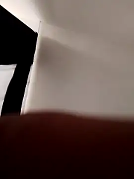 Snapshot of souseu83 chatting on December 15, 6:23 pm souseu83 online show from December 15, 6:23 pm