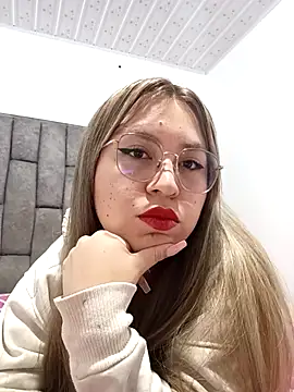 Megan Lopez online show from December 5, 12:19 am