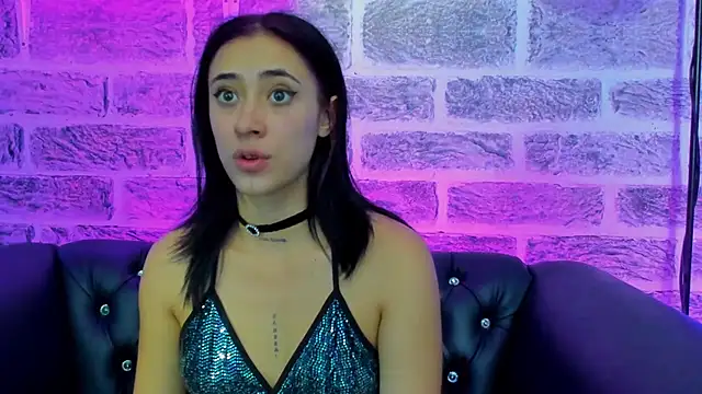 Snapshot of Ariana_collinss chatting on May 23, 7:40 pm Ariana collinss online show from May 23, 7:40 pm