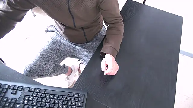 Snapshot of TRESBONNEBITE chatting on February 13, 2:35 pm TRESBONNEBITE online show from February 13, 2:35 pm