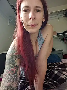 Snapshot of poleslut69 chatting on May 3, 1:28 pm poleslut69 online show from May 3, 1:28 pm