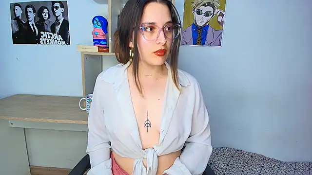 Snapshot of Maria_sweet0 chatting on December 16, 1:21 am Maria sweet0 online show from December 16, 1:21 am