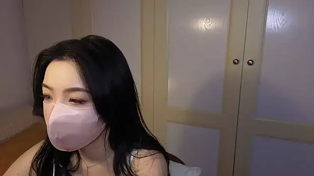 Snapshot of nayomi_34f chatting on December 16, 11:04 am nayomi 34f online show from December 16, 11:04 am