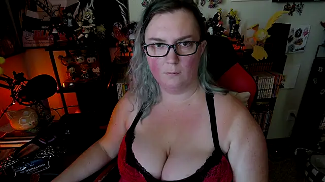 SugarTsunami online show from August 2, 11:58 pm