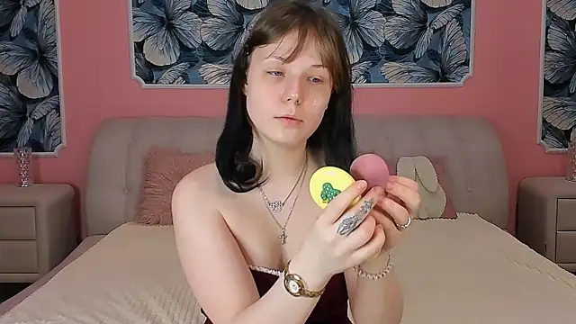 Snapshot of YONA_WINK chatting on March 6, 9:00 pm YONA WINK online show from March 6, 9:00 pm