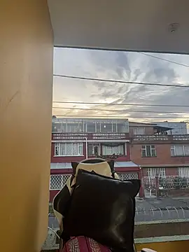 Snapshot of Engell_fire chatting on December 4, 10:57 am Engell fire online show from December 4, 10:57 am