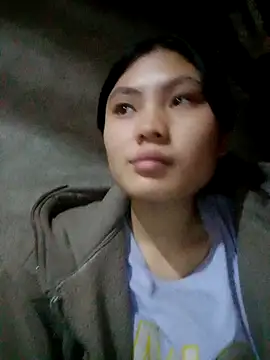 Snapshot of Hilary-123 chatting on December 4, 8:01 am Hilary-123 online show from December 4, 8:01 am