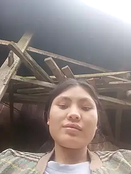 Snapshot of Hilary-123 chatting on December 14, 8:41 am Hilary-123 online show from December 14, 8:41 am